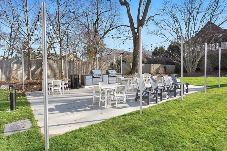 Gallery Vue New Canaan